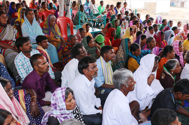 Hundreds Massed for the 2 days Mega Prayer organized by Grace Ministry at Pavagada, Tumkur. The Pavagada Prayer Meetings was a great blessing to the hundreds who gathered. 